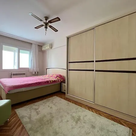 Flat W/ Refreshing View Apartment