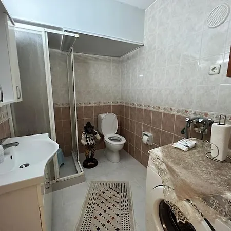 Apartment Flat W/ Refreshing View