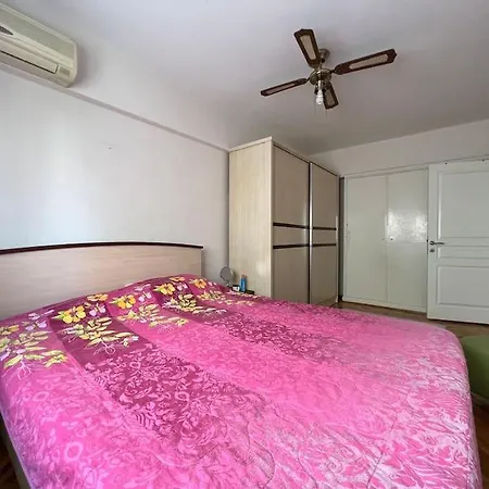 Apartment Flat W/ Refreshing View *